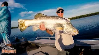 Dhipirri Barra TV - 98cm Barra fight in amazing early sunlight