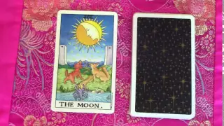 The Moon Major Acana #18 Interpretation and Meaning in Tarot Card Reading