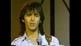 Jean Jacques Goldman  - Pas l'indifférence - TV Live Stéréo 1985