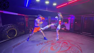The Gap Between Boxing And Muay Thai - Boxpan vs Victor The Dragon