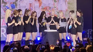 [4K] 220819 | LOONA Talk - Ending Comment + Goodbye + Happy 4th Anniversary Cake | LOONATHEWORLD NYC