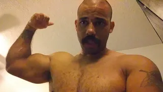 Phoenix Male Stripper Samson Vlog - Huge Biceps Flexing And Pec Popping