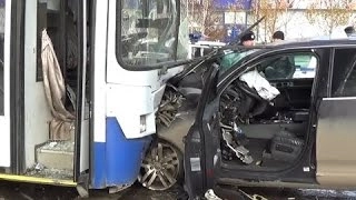 Mega Bus Crashes, Tram Crashes, Trolleybus Crashes compilation 40 minutes Part 2