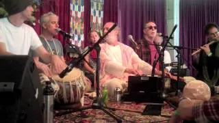 Chant Finale at Omega Fall Ecstatic Chant 2010 with Krishna Das, Shyamdas, Jai Uttal, and others