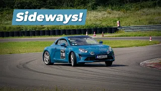 The Alpine A110 is AMAZING on track !