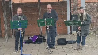 Alto clarinet trio plays He Who Would Valiant Be