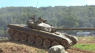 T-72 TANK IN ACTION PANZERWEEKEND FULL-REUENTHAL SWITZERLAND