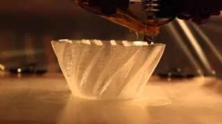 Prometheus Hot End printing Twist Gear Vase in PC (Polycarbonate) at 200 microns