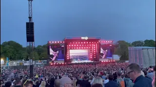 Crowd sings along with Lewis Capaldi -  Live Dundee