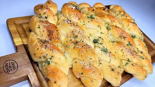 CHEESY GARLIC BREAD| recipe