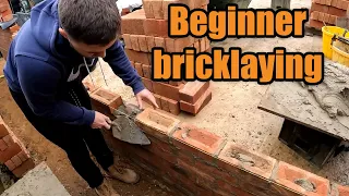 Apprentice first time on the face brickwork