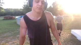 TYLER1 SAYS THE N WORD ON HIS STREAM! TRIHARD IN THE CHAT!