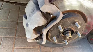 Toyota Camry XV70 how to change front brake pads замена передних тормозных колодок