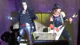 Alice Cooper Poison Fairports Cropredy Festival