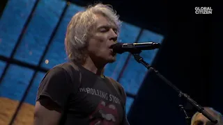 Jon Bon Jovi Performs 'We Don't Run' for Ukraine and Calls for Refugee Relief | Stand Up for Ukraine