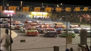 Saloon stock cars world championship at Skegness stadium