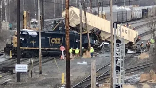 Train Derailment Cincinnati Ohio, Remote Control Locomotives Derail With 7 Cars, Train Wreck In City