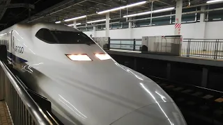 700系ひかり444号回送　新大阪駅発車