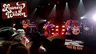 Lainey Wilson - Hold My Halo (Live in Nashville)