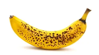 Le macchie nere della banana: cosa significano e cosa accade se la mangi