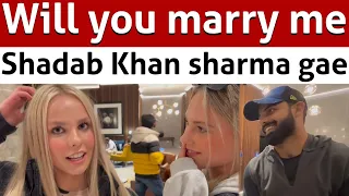 Gori girl proposes Shadab, check Shadab innocent reaction