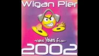 Wigan Pier NYE 2002 - 2003 Disk 1