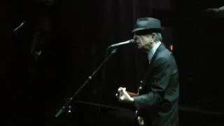 Leonard Cohen "Suzanne" in Helsinki 2010