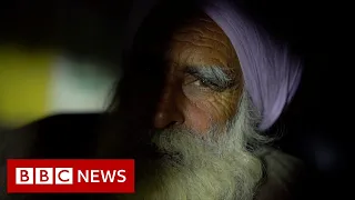 A night at India's largest farmers' protest - BBC News