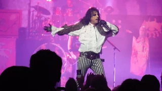 September 29, 2016 Alice Cooper Performs Is It My Body