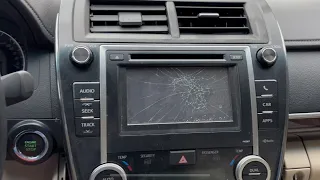 Replacing Toyota Camry crack radio screen
