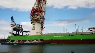 Deme Orion floating vessel liebherr crane collapse