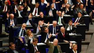 AfD sorgt mit NS-Vergleich in erster Bundestag-Sitzung für Eklat