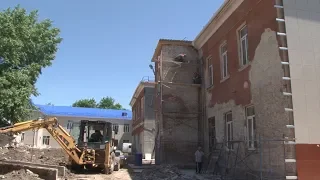 В Георгиевске спасают школу-исторический памятник.