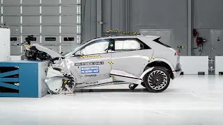 2024 Hyundai Ioniq 5 updated moderate overlap IIHS crash test