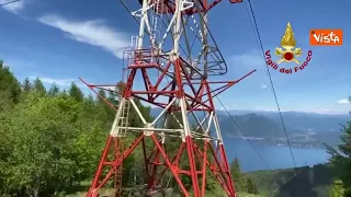 La tragedia di Mottarone: i Vigili del Fuoco sul luogo dove è caduta la cabina della funivia