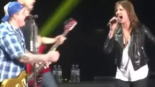 Black Stone Cherry & Lzzy Hale - Peace Is Free - Carnival Of Madness @ Liverpool Echo Arena