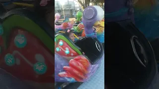 Primeira vez andando nos patinhos (Parque de diversões)