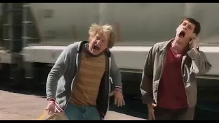 Dumb and Dumber To - Struck By A Train