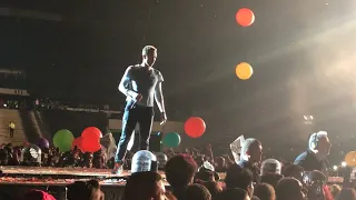 CHRIS MARTIN STOPS SHOW COLDPLAY LIVE IN PARIS 16/07/17 A SKY FULL OF STARS PLUS RESTART