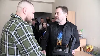Денис Монастирський відвідав поранених бійців та вручив нагороди