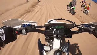 Husky TE300 vs 2 Husky fc450s vs ktm 525 vs Kawasaki kx450 Sand dune hill shooting