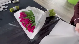 Стильный способ упаковать букет из тюльпанов