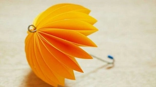 DIY Paper crafts for Kids - How to Make Beautiful Umbrella + Tutorial .