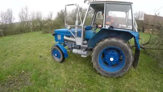 Zetor 4011 - trhání stromů