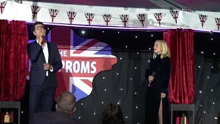 Oliver Tompsett & Kerry Ellis  sing "Who Wants to Live Forever" at The Wight Proms