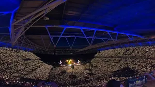 Coldplay - Yellow LIVE @Wembley London 13.aug.2022