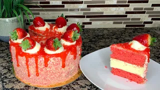 EASY STRAWBERRY CRUNCH CAKE