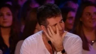 للأول مرة يبكي عضو لجنة تحكيم بالعالم Simon Cowell في برنامج جوت المواهب