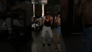 Jean Claude van Damme  dancing to move it, bodyflow