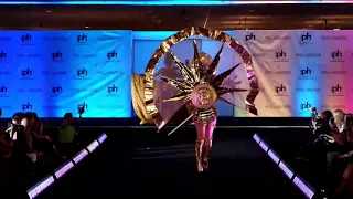 [HD] Rachel Peters (PHILIPPINES) | National Costume | Miss Universe 2017